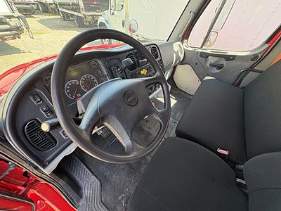 2019 Freightliner M2 106