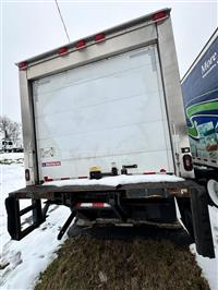 2018 Freightliner M2 106