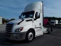 2020 Freightliner NEW CASCADIA 126