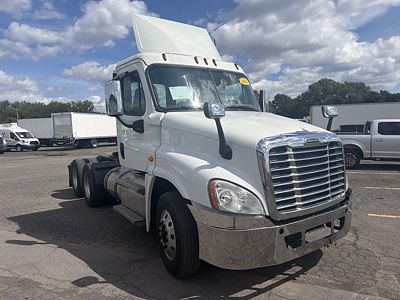 2020 Freightliner CASCADIA 125