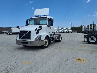 2016 Volvo VNL42T