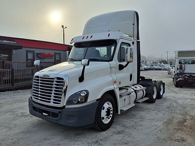 2020 Freightliner CASCADIA 125