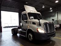 2015 Freightliner CASCADIA 113