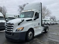 2020 Freightliner NEW CASCADIA 126