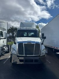 2018 Freightliner CASCADIA 125