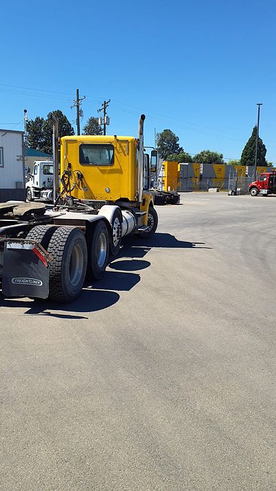 2020 Freightliner 122SD