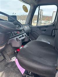 2016 Freightliner 108SD