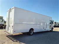 2017 Freightliner MT55