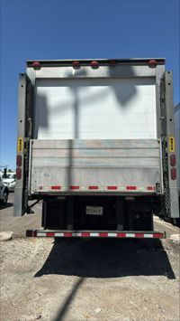 2016 Freightliner M2 106