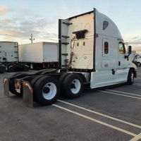 2020 Freightliner CASCADIA 125