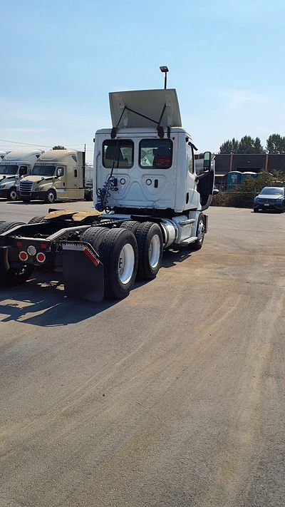 2019 Freightliner NEW CASCADIA PX12664