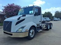 2019 Volvo VNL64T-300