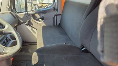 2016 Freightliner M2 106
