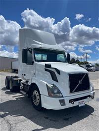 2017 Volvo VNL64T