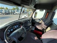 2018 Freightliner CASCADIA 113