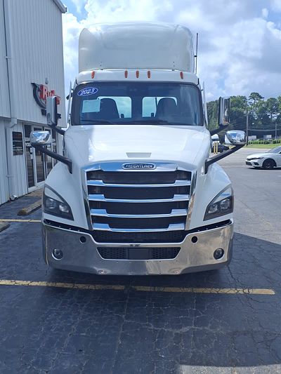 2023 Freightliner CASCADIA PX12642ST
