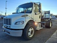2018 Freightliner M2 106