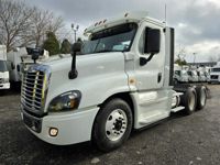 2018 Freightliner CASCADIA 125