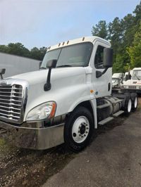 2017 Freightliner CASCADIA 125