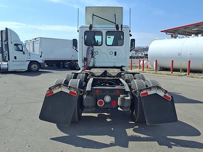 2019 Freightliner CASCADIA 125