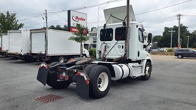 2020 Freightliner CASCADIA 113