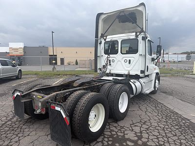 2019 Freightliner CASCADIA 125