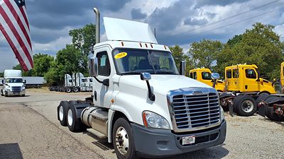 2019 Freightliner CASCADIA 125