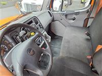 2017 Freightliner M2 106