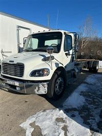 2019 Freightliner M2 106