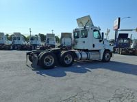 2019 Freightliner CASCADIA 125