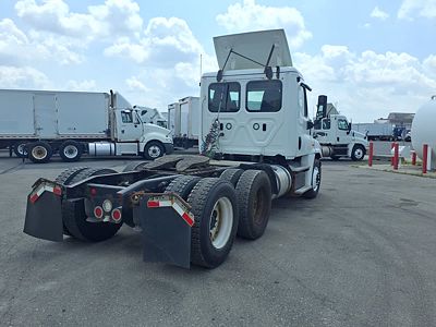 2018 Freightliner CASCADIA 125