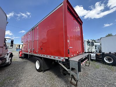 2020 Freightliner M2 106