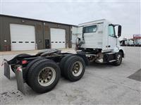 2017 Volvo VNL64T