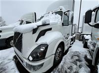 2017 Volvo VNL64T