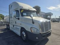 2020 Freightliner CASCADIA 125