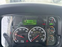 2020 Freightliner M2 106