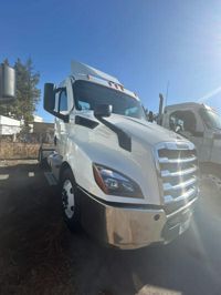2020 Freightliner NEW CASCADIA 116