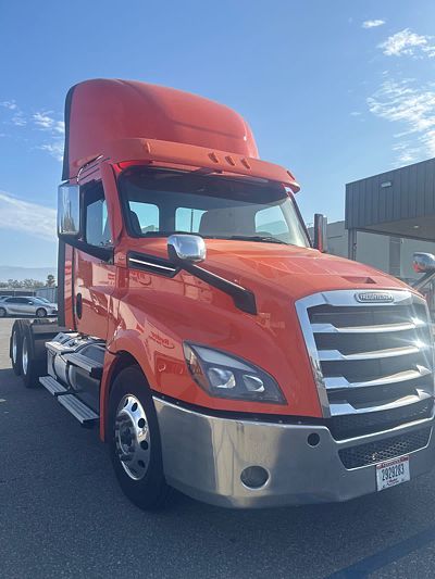 2020 Freightliner NEW CASCADIA PX12664
