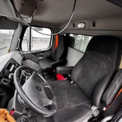 2020 Freightliner M2 106