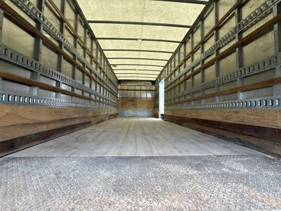 2020 Freightliner M2 106