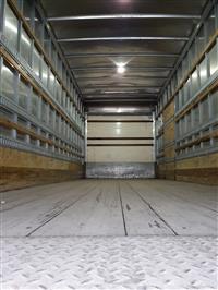 2018 Freightliner M2 106