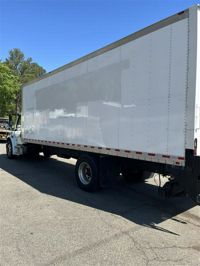 2017 Freightliner M2 106