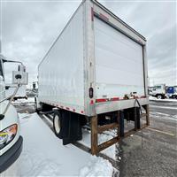 2018 Freightliner M2 106