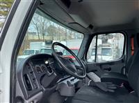 2018 Freightliner M2 106