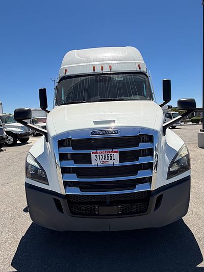 2022 Freightliner NEW CASCADIA PX12664