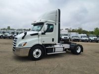 2019 Freightliner NEW CASCADIA 116