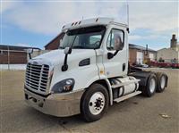 2016 Freightliner CASCADIA 113