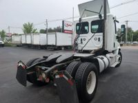 2020 Freightliner CASCADIA 113