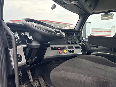 2021 Freightliner NEW CASCADIA PX12664