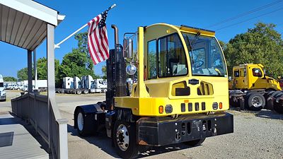 2021 Autocar ACTT42
